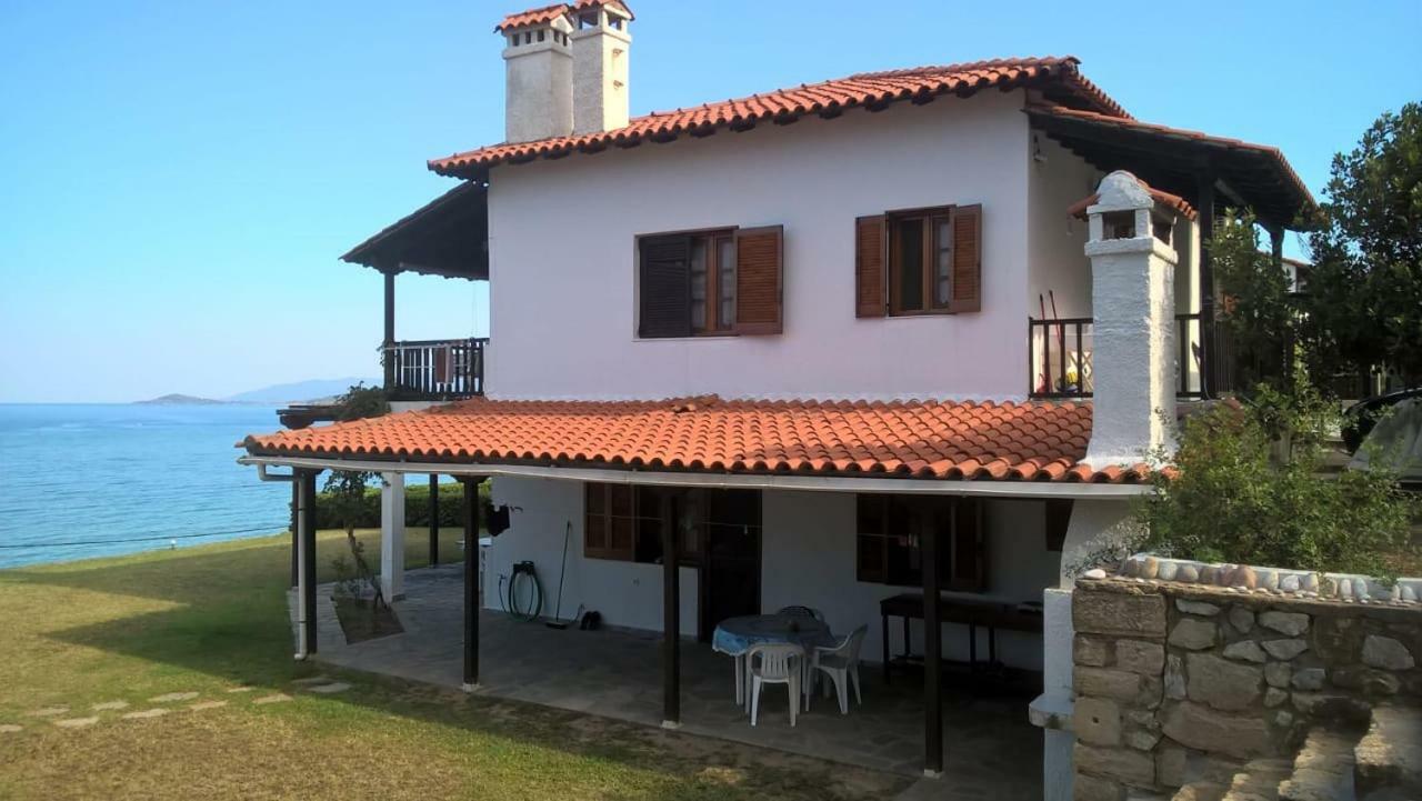 Sangue Blu Beachfront Villa Apartment Áyios Nikólaos Exterior foto
